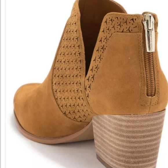 Vince Camuto suede ankle zip 5.5 Norva V Bootie Pumpkin Spice Brown Tan - Picture 3 of 9